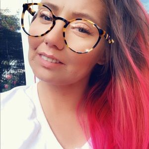 Meet your Posher, Renee